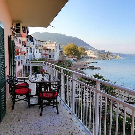 Vassia'S Beach Houses Benitses  Buitenkant foto