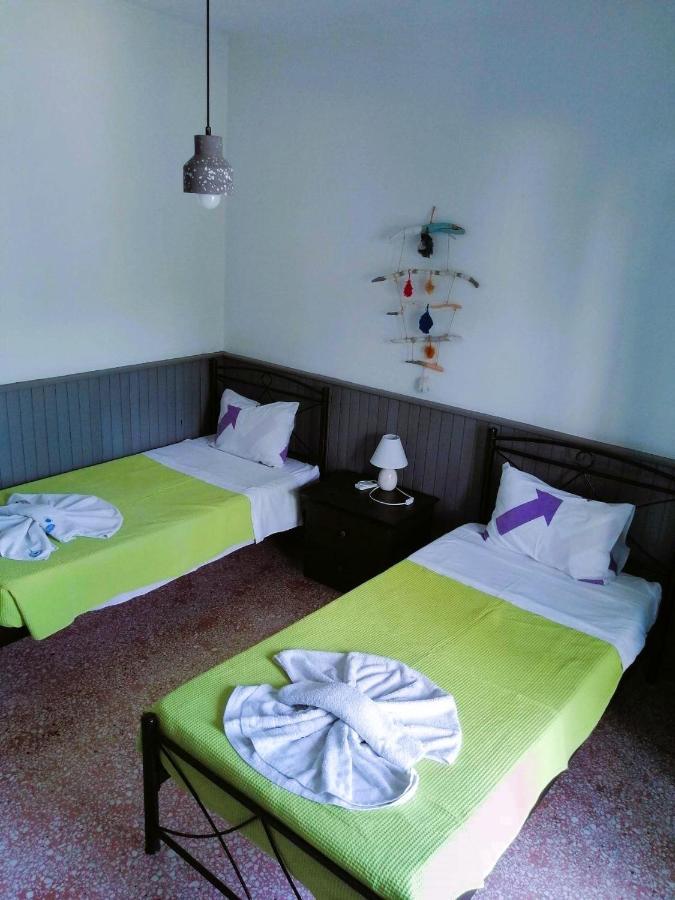 Vassia'S Beach Houses Benitses  Buitenkant foto