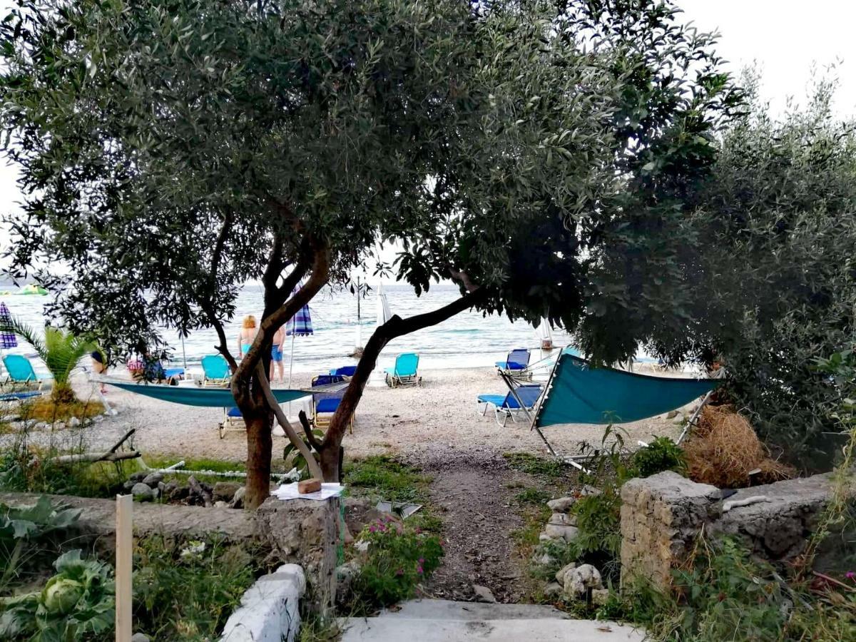 Vassia'S Beach Houses Benitses  Buitenkant foto